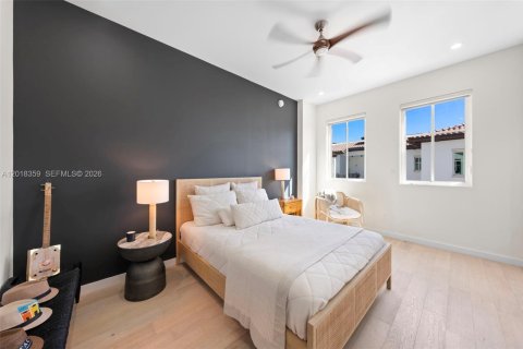 Condo in Coral Gables, Florida, 4 bedrooms № 2244000 - photo 22