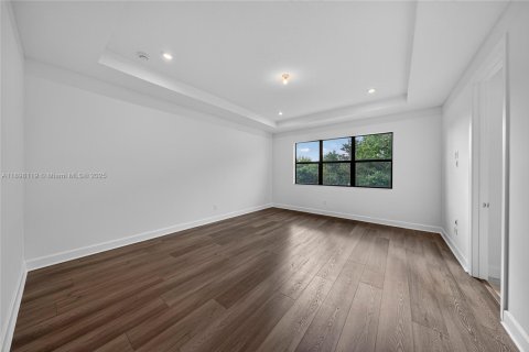 House in Cooper City, Florida 4 bedrooms, 348.2 sq.m. № 1950061 - photo 6