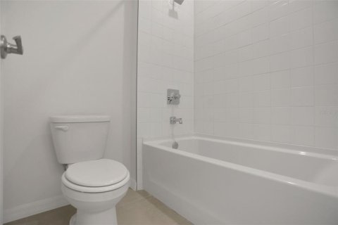 House in Parrish, Florida 5 bedrooms, 329.8 sq.m. № 2229166 - photo 21