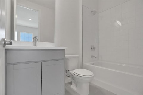 House in Parrish, Florida 5 bedrooms, 329.8 sq.m. № 2229166 - photo 23
