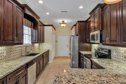 House in Lakeland, Florida 3 bedrooms, 175.59 sq.m. № 2102944 - photo 16