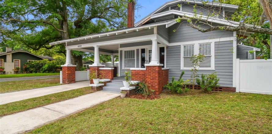 Casa en Tampa, Florida 5 dormitorios, 190.64 m2 № 2214505
