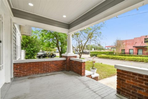 Casa en venta en Tampa, Florida, 5 dormitorios, 190.64 m2 № 2214505 - foto 21