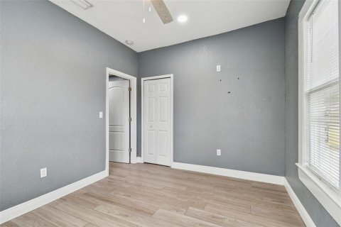 Casa en venta en Tampa, Florida, 5 dormitorios, 190.64 m2 № 2214505 - foto 27