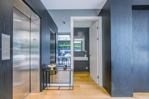 Купить кондоминиум в Майами-Бич, Флорида 3 спальни, 258.45м2, № 1978684 - фото 25