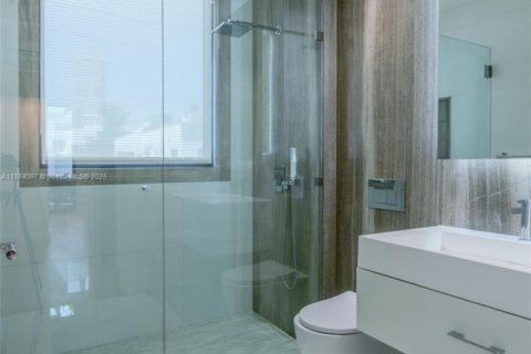 Купить кондоминиум в Майами-Бич, Флорида 3 спальни, 258.45м2, № 1978684 - фото 23