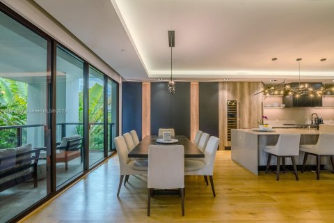 Купить кондоминиум в Майами-Бич, Флорида 3 спальни, 258.45м2, № 1978684 - фото 6