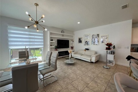 Adosado en alquiler en Kissimmee, Florida, 3 dormitorios, 164.53 m2 № 1908503 - foto 11