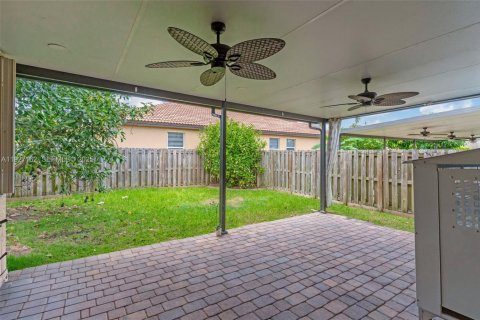 House in Homestead, Florida 4 bedrooms, 172.89 sq.m. № 1986194 - photo 26