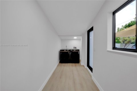 House in Cutler Bay, Florida 4 bedrooms, 157 sq.m. № 1847768 - photo 20