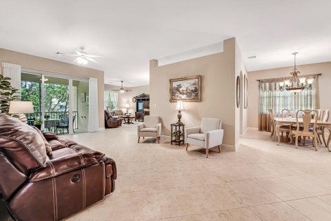 Copropriété à louer à Royal Palm Beach, Floride: 3 chambres, 214.23 m2 № 2289189 - photo 15