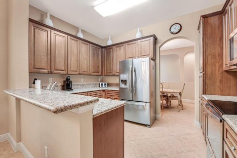 Copropriété à louer à Royal Palm Beach, Floride: 3 chambres, 214.23 m2 № 2289189 - photo 24