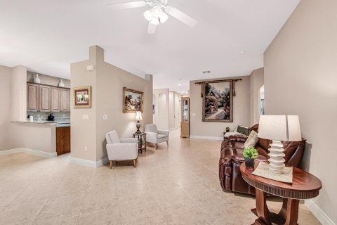 Copropriété à louer à Royal Palm Beach, Floride: 3 chambres, 214.23 m2 № 2289189 - photo 17