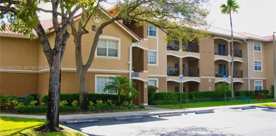 Condo à Pembroke Pines, Floride, 2 chambres  № 2079172