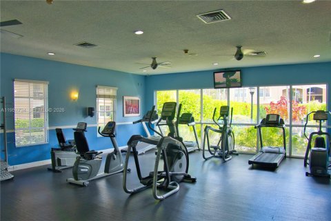 Copropriété à vendre à Pembroke Pines, Floride: 2 chambres, 104.98 m2 № 2079172 - photo 26