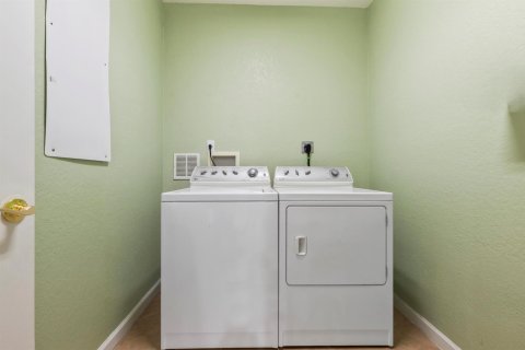 Condominio en venta en Port St. Lucie, Florida, 2 dormitorios, 134.52 m2 № 2078275 - foto 15