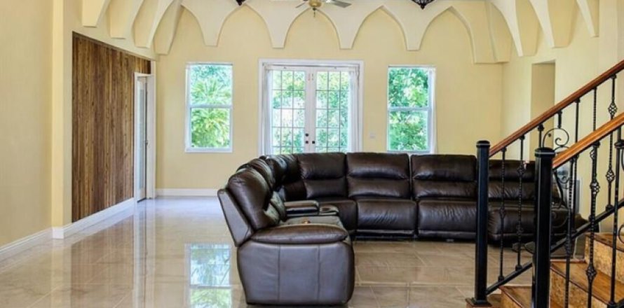 Villa ou maison à Loxahatchee Groves, Floride 4 chambres, 371.61 m2 № 2147078