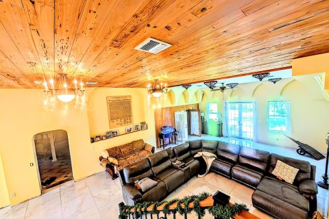 Villa ou maison à vendre à Loxahatchee Groves, Floride: 4 chambres, 371.61 m2 № 2147078 - photo 2