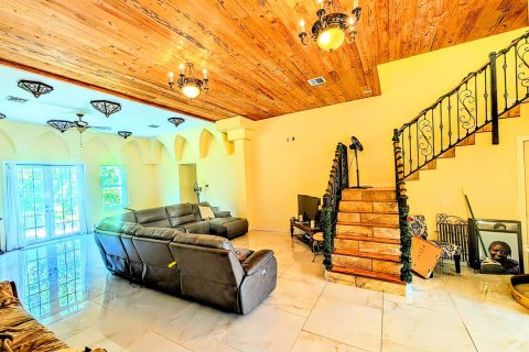 Villa ou maison à vendre à Loxahatchee Groves, Floride: 4 chambres, 371.61 m2 № 2147078 - photo 19