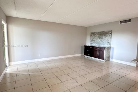 Condominio en alquiler en Boynton Beach, Florida, 2 dormitorios, 84.45 m2 № 1975798 - foto 11