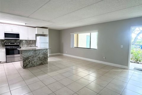 Condominio en alquiler en Boynton Beach, Florida, 2 dormitorios, 84.45 m2 № 1975798 - foto 7