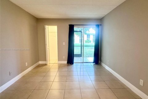 Condominio en alquiler en Boynton Beach, Florida, 2 dormitorios, 84.45 m2 № 1975798 - foto 12