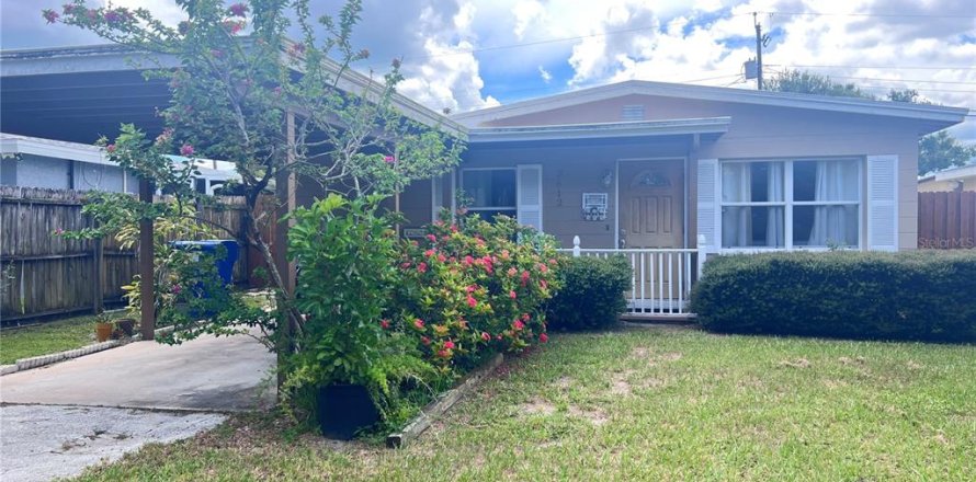 Villa ou maison à Saint Petersburg, Floride 2 chambres, 66.89 m2 № 1909688