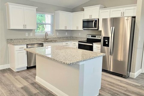 Villa ou maison à louer à Ocala, Floride: 3 chambres, 134.71 m2 № 2423841 - photo 2