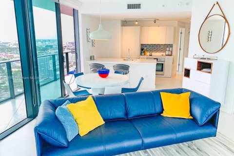 Condo in Miami, Florida, 3 bedrooms  № 1925097 - photo 3