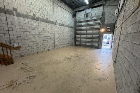 Propiedad comercial en venta en Margate, Florida № 2250055 - foto 18