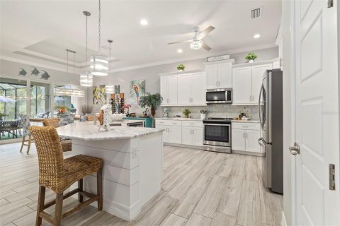 Villa ou maison à vendre à Bradenton, Floride: 4 chambres, 252.97 m2 № 2209084 - photo 13