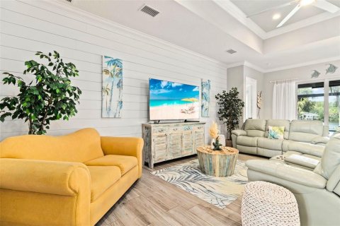 Villa ou maison à vendre à Bradenton, Floride: 4 chambres, 252.97 m2 № 2209084 - photo 10