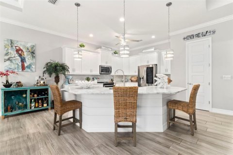Villa ou maison à vendre à Bradenton, Floride: 4 chambres, 252.97 m2 № 2209084 - photo 12