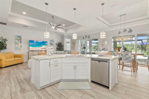 Villa ou maison à vendre à Bradenton, Floride: 4 chambres, 252.97 m2 № 2209084 - photo 14