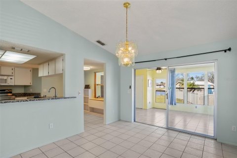 Copropriété à vendre à Holiday, Floride: 2 chambres, 122.45 m2 № 1557436 - photo 19
