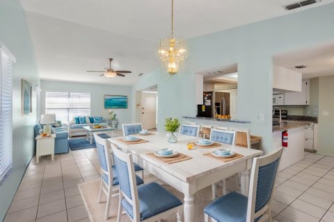 Copropriété à vendre à Holiday, Floride: 2 chambres, 122.45 m2 № 1557436 - photo 17
