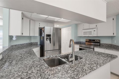 Copropriété à vendre à Holiday, Floride: 2 chambres, 122.45 m2 № 1557436 - photo 22