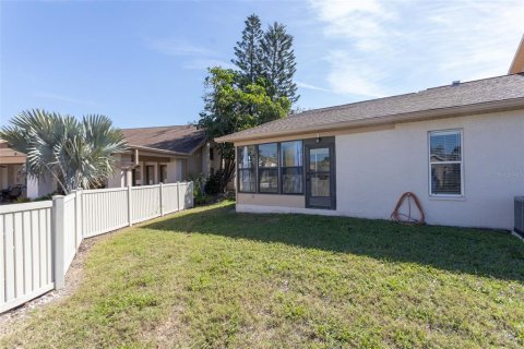 Copropriété à vendre à Holiday, Floride: 2 chambres, 122.45 m2 № 1557436 - photo 6