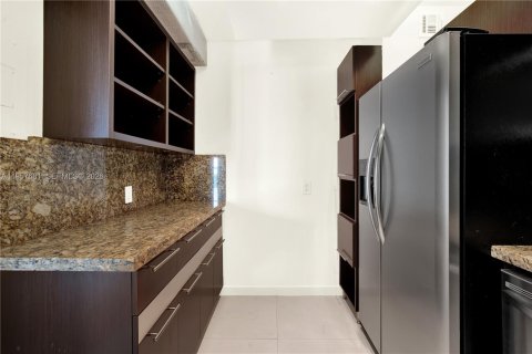 Copropriété à vendre à Sunny Isles Beach, Floride: 2 chambres, 126.07 m2 № 2019512 - photo 29