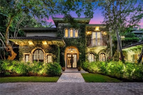 House in Miami, Florida 6 bedrooms, 611.3 sq.m. № 1890081 - photo 1