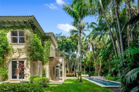 House in Miami, Florida 6 bedrooms, 611.3 sq.m. № 1890081 - photo 6