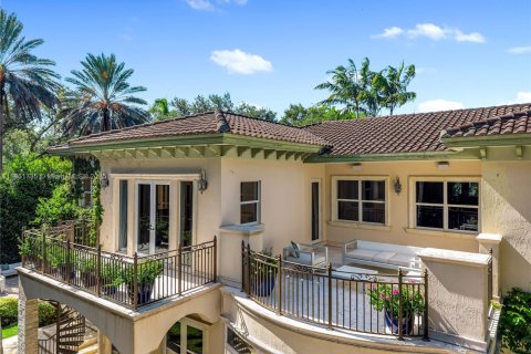 House in Miami, Florida 6 bedrooms, 611.3 sq.m. № 1890081 - photo 22
