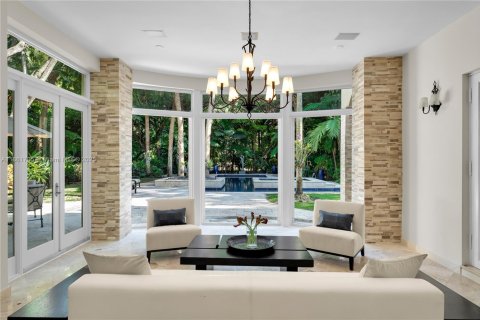 House in Miami, Florida 6 bedrooms, 611.3 sq.m. № 1890081 - photo 28