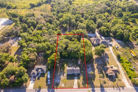 Villa ou maison à Umatilla, Floride 4 chambres, 111.48 m2 № 2095303