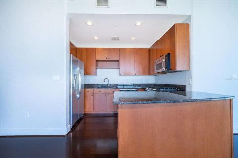 Condominio en alquiler en Orlando, Florida, 2 dormitorios, 116.13 m2 № 1747255 - foto 11