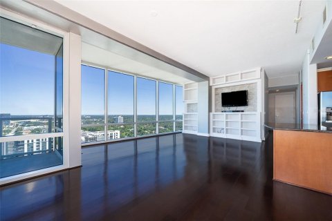 Condominio en alquiler en Orlando, Florida, 2 dormitorios, 116.13 m2 № 1747255 - foto 8