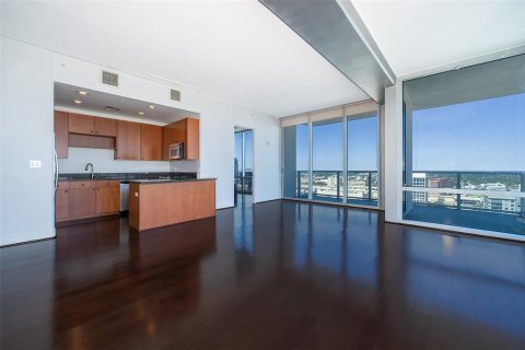 Condominio en alquiler en Orlando, Florida, 2 dormitorios, 116.13 m2 № 1747255 - foto 3