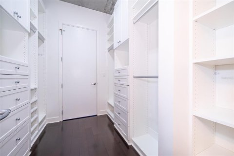 Condominio en alquiler en Orlando, Florida, 2 dormitorios, 116.13 m2 № 1747255 - foto 16