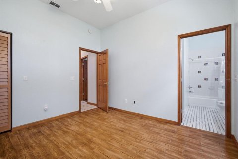 Casa en venta en Plant City, Florida, 4 dormitorios, 223.34 m2 № 2202708 - foto 27