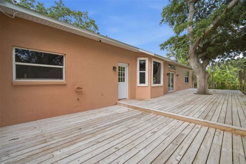 Casa en venta en Plant City, Florida, 4 dormitorios, 223.34 m2 № 2202708 - foto 9